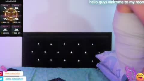 Snapshot of kami_22 chatting on June 25, 8:24 pm camilo independent model online show from June 25, 8:24 pm