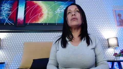 Kami online show from April 22, 7:59 pm