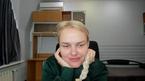 Snapshot of kamilagame chatting on November 26, 6:47 am Camila online show from November 26, 6:47 am