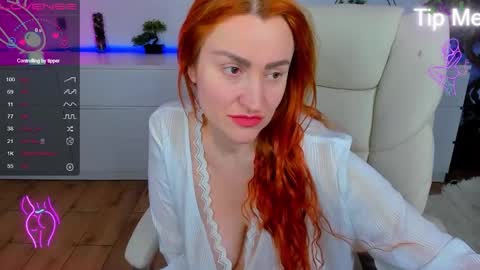 Snapshot of kamilahot25 chatting on November 2, 7:05 pm kamilahot25 online show from November 2, 7:05 pm