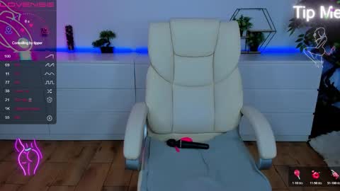 Snapshot of kamilahot25 chatting on November 6, 7:31 am kamilahot25 online show from November 6, 7:31 am