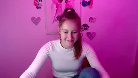 kamilla_love_ online show from September 25, 1:15 pm