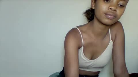 kamillah69 online show from January 13, 5:29 pm