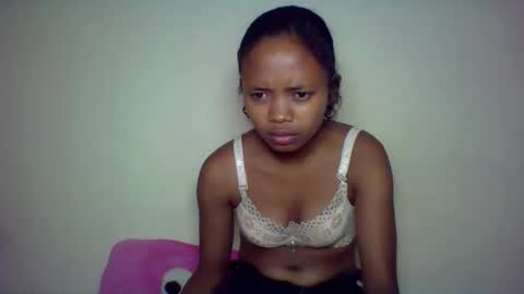 kamillah69 online show from February 16, 2:02 pm