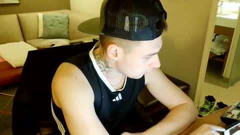 Snapshot of kamire777 chatting on February 19, 9:00 pm Denis online show from February 19, 9:00 pm