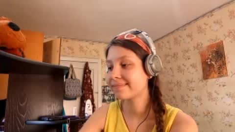 Mari  Simmons online show from September 27, 7:13 am