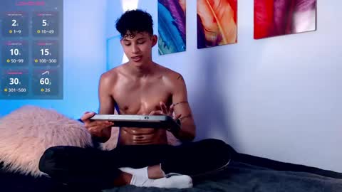 Kami online show from April 20, 6:31 pm