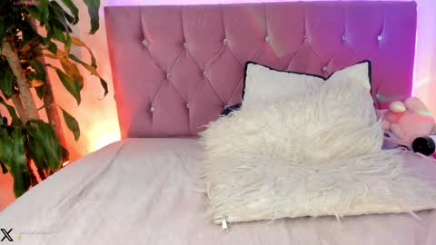 Snapshot of kanao_tsuyuri chatting on December 19, 10:53 pm  Kanao uwu online show from December 19, 10:53 pm