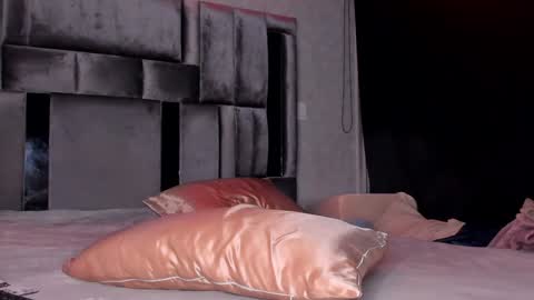 kandria loversex online show from December 3, 5:42 am