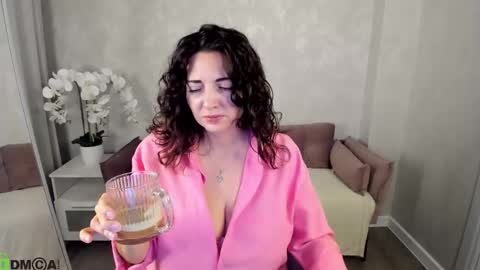 Snapshot of kandy_balls chatting on October 12, 10:09 pm kandy_balls online show from October 12, 10:09 pm