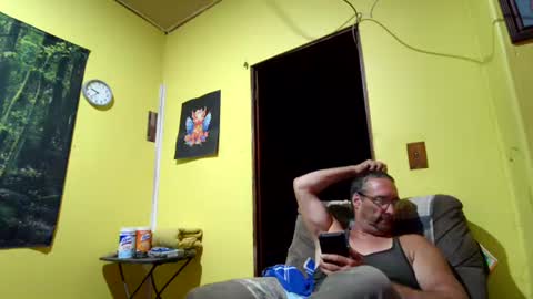 kansasfarmer1 online show from October 17, 2:37 am