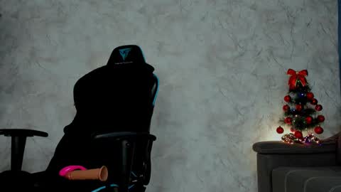 Emma online show from January 6, 4:04 am