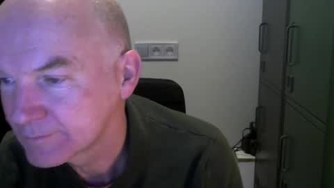 Snapshot of kapitein_rob chatting on February 14, 6:45 am Robbie online show from February 14, 6:45 am