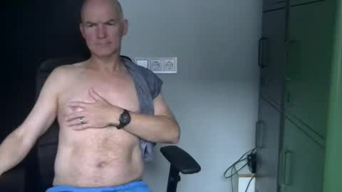 Snapshot of kapitein_rob chatting on October 16, 3:35 pm Robbie online show from October 16, 3:35 pm