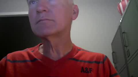 Snapshot of kapitein_rob chatting on November 17, 5:02 am Robbie online show from November 17, 5:02 am