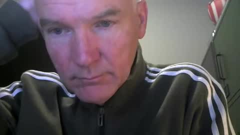 Snapshot of kapitein_rob chatting on November 18, 5:45 am Robbie online show from November 18, 5:45 am