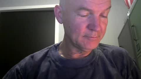 Snapshot of kapitein_rob chatting on November 25, 5:40 am Robbie online show from November 25, 5:40 am