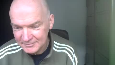 Robbie online show from February 1, 1:20 pm