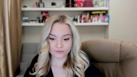 Snapshot of kara_smith_ chatting on May 21, 12:06 am Kara. Off from 15th till 24th of December online show from May 21, 12:06 am