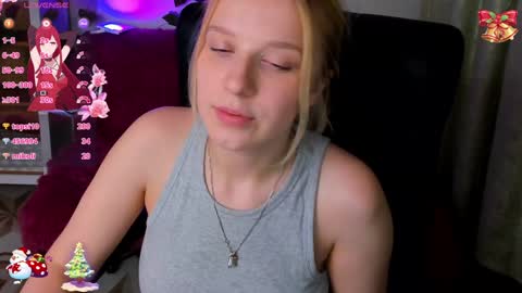 Snapshot of karambamoon chatting on December 10, 12:06 am Lera online show from December 10, 12:06 am