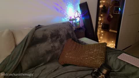 Snapshot of karathemagic chatting on January 31, 6:57 am I am here around 5am GMT karathemagic online show from January 31, 6:57 am