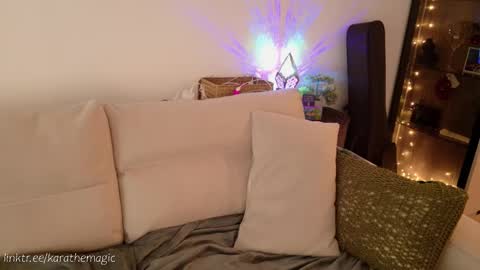 Snapshot of karathemagic chatting on February 16, 7:48 am I am here around 5am GMT karathemagic online show from February 16, 7:48 am