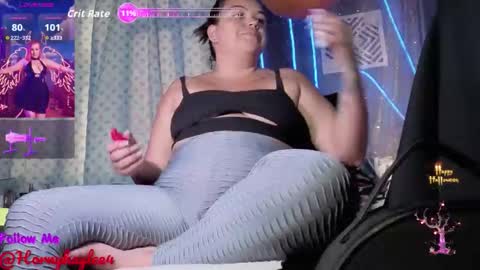 Kareen online show from October 26, 6:03 pm