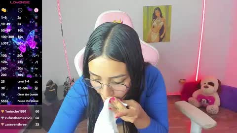 karely_sweet_ online show from March 1, 10:10 pm