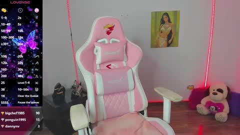 karely_sweet_ online show from March 4, 12:18 am