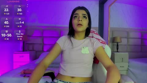 Karely online show from February 9, 1:15 pm