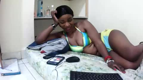 karenato online show from April 19, 1:32 pm