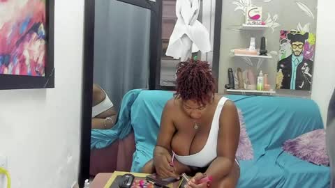 Karen online show from April 13, 9:31 pm