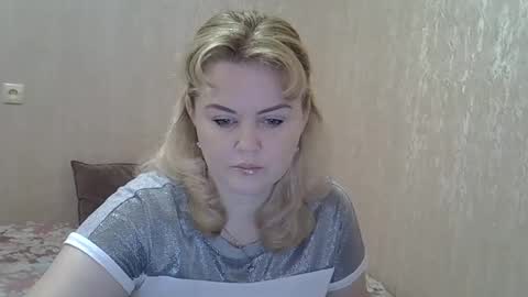 karennelsonx online show from January 13, 10:14 am