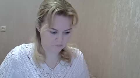 karennelsonx online show from February 3, 10:47 am