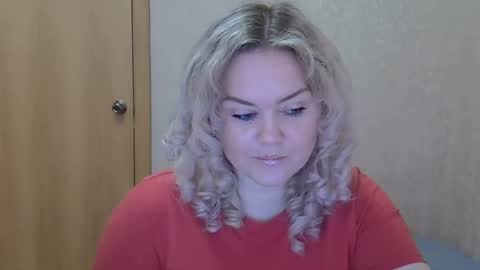 karennelsonx online show from March 15, 10:21 am