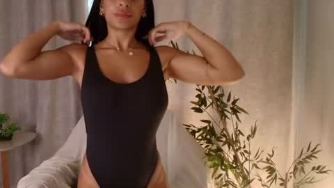 kari_brooks online show from June 19, 11:14 am