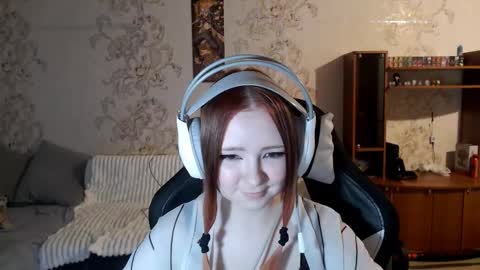 Snapshot of karicynthia chatting on September 26, 4:22 pm Lisa Backler online show from September 26, 4:22 pm