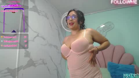 Snapshot of karime_sexygirl chatting on January 13, 8:37 pm Karime online show from January 13, 8:37 pm