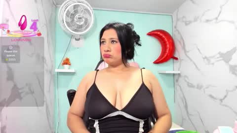 Snapshot of karime_sexygirl chatting on October 28, 11:25 am Karime online show from October 28, 11:25 am