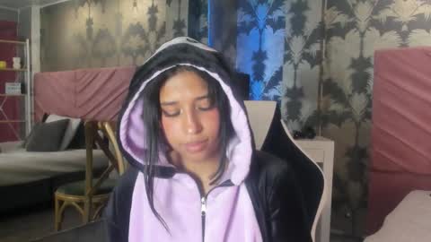 Karina online show from October 6, 7:11 pm