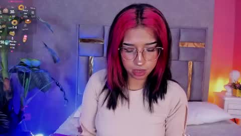 Snapshot of karin_ks chatting on May 29, 3:15 am Karina online show from May 29, 3:15 am