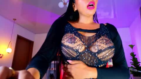 karina4squirt online show from December 18, 12:11 pm