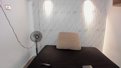 Snapshot of karina_aurora chatting on February 5, 4:17 am karina_aurora online show from February 5, 4:17 am