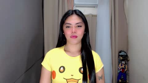 I AM BELLE online show from April 5, 2:47 pm