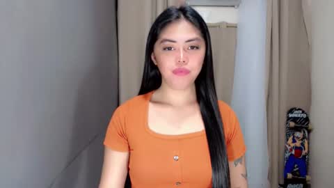 I AM BELLE online show from April 12, 2:44 pm