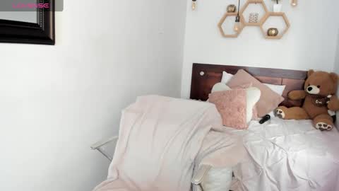 Snapshot of karinaebony_ chatting on February 7, 6:24 pm Karina online show from February 7, 6:24 pm