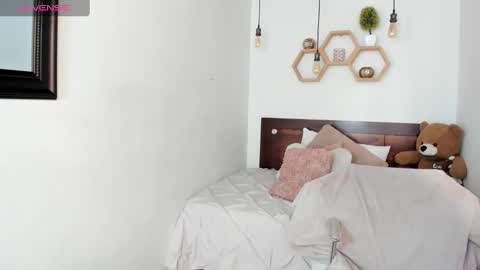 Snapshot of karinaebony_ chatting on February 8, 6:12 pm Karina online show from February 8, 6:12 pm