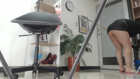 Karin online show from January 24, 12:10 pm