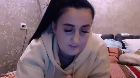 Snapshot of karinkabrunetka2 chatting on January 24, 1:57 pm karinkabrunetka2 online show from January 24, 1:57 pm