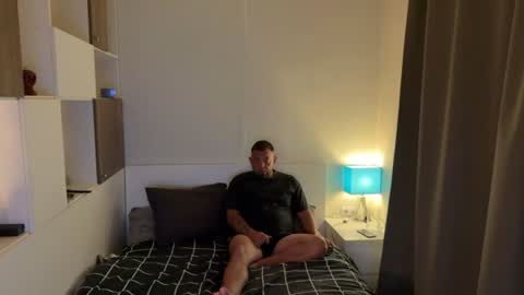 karl_and_klara online show from June 11, 9:24 pm